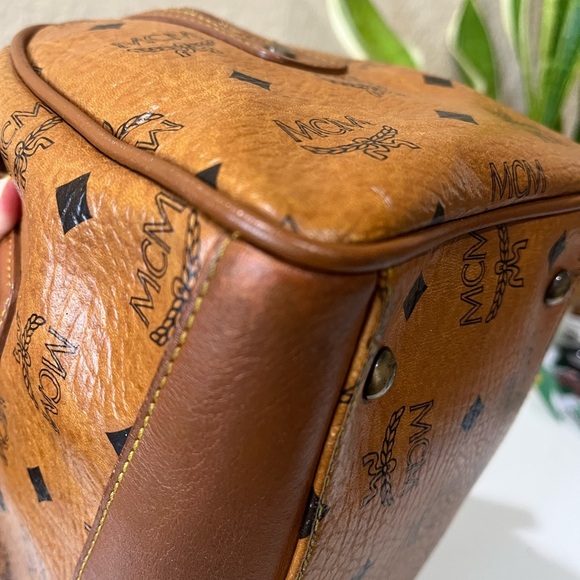 MCM SMALL COGNAC VISETOS HANDBAG - Picture 4 of 16